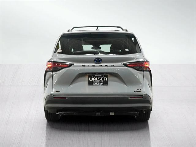 2022 Toyota Sienna XLE Woodland Edition
