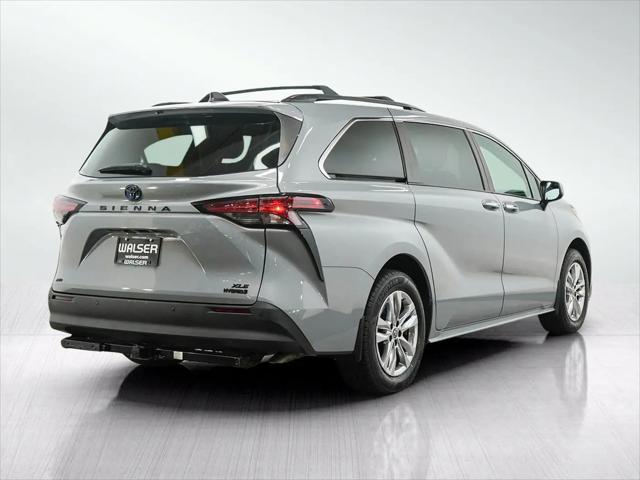 2022 Toyota Sienna XLE Woodland Edition
