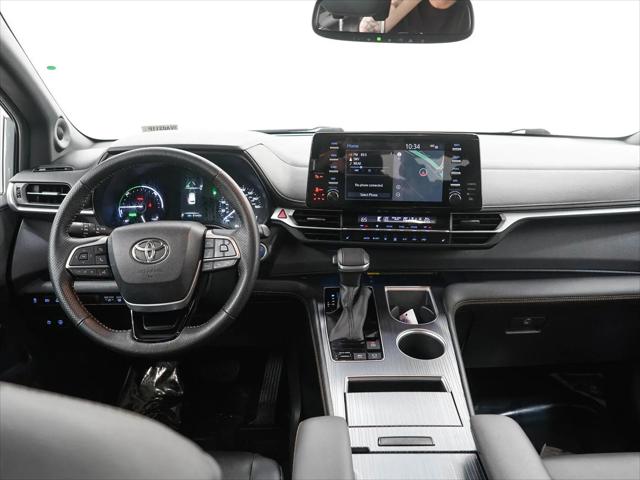 2022 Toyota Sienna XLE Woodland Edition