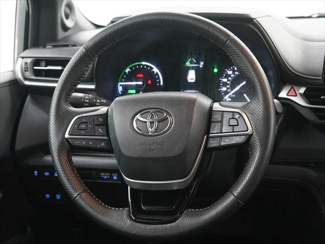 2022 Toyota Sienna XLE Woodland Edition