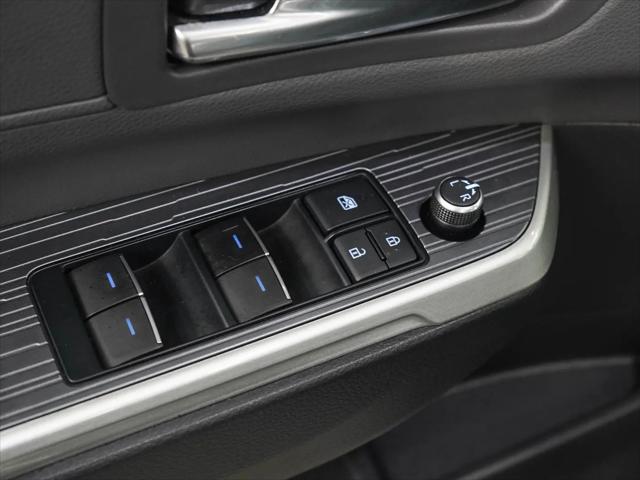 2022 Toyota Sienna XLE Woodland Edition