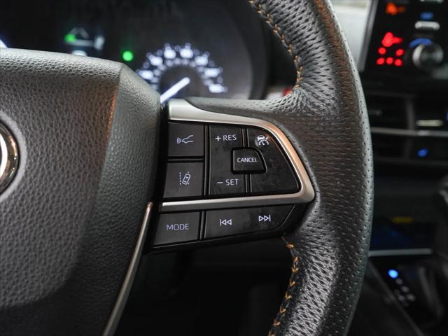 2022 Toyota Sienna XLE Woodland Edition