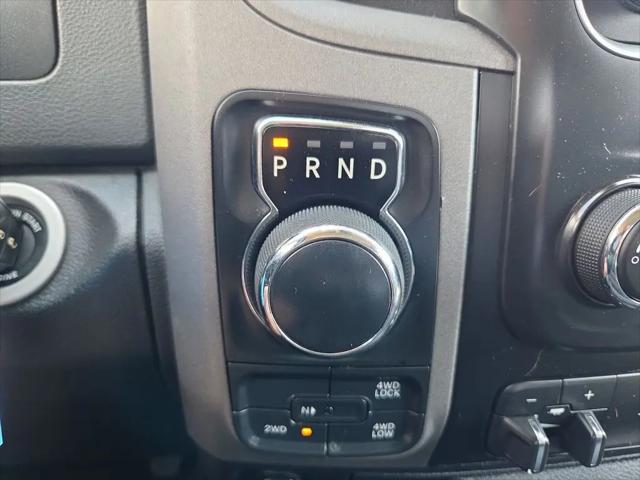 2017 Ram 1500 Tradesman Crew Cab 4x4 64 Box