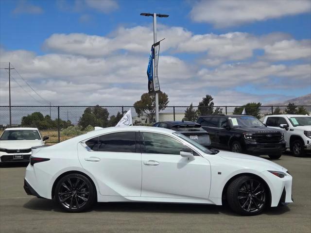 2024 Lexus IS 300 F SPORT Design
