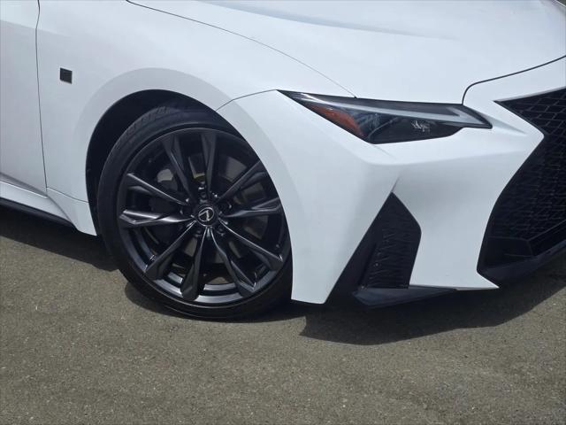 2024 Lexus IS 300 F SPORT Design