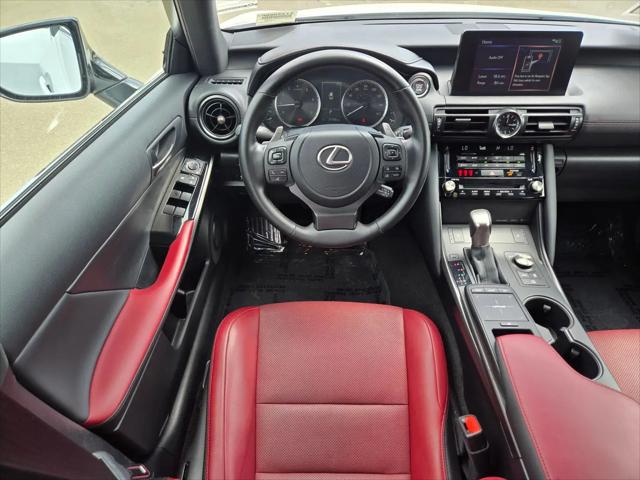 2024 Lexus IS 300 F SPORT Design