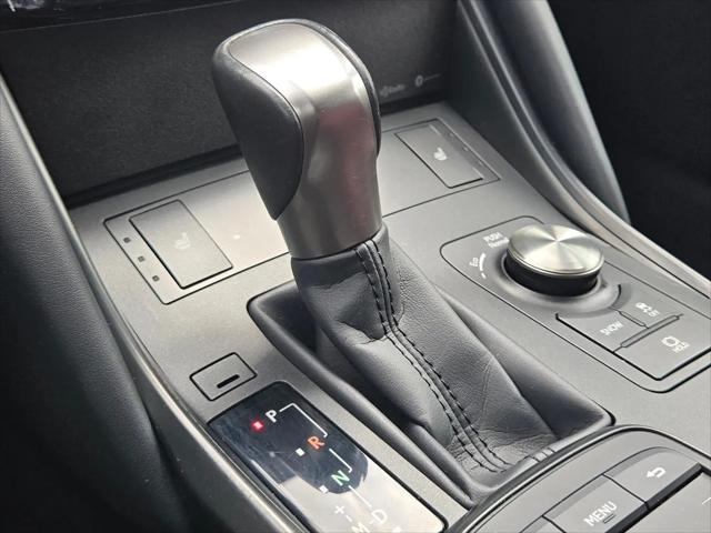 2024 Lexus IS 300 F SPORT Design