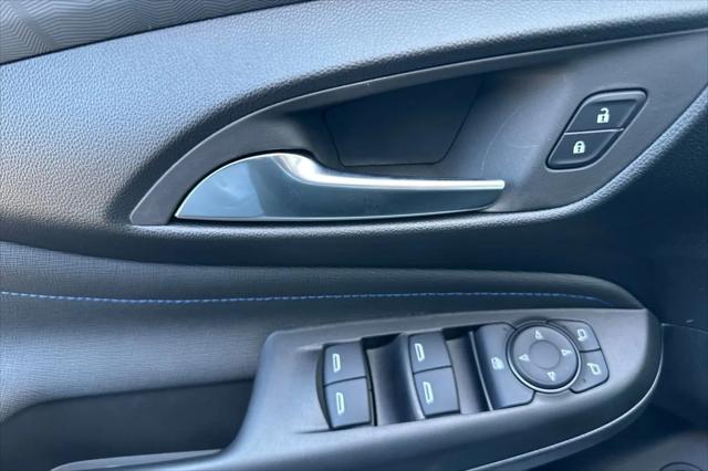2026 Buick NV Sport Touring FWD