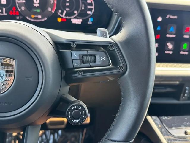2025 Porsche Cayenne E-Hybrid Turbo