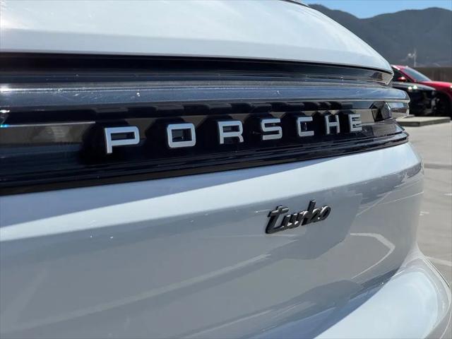 2025 Porsche Cayenne E-Hybrid Turbo