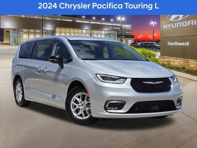 2024 Chrysler Pacifica Touring L for sale in Houston, TX