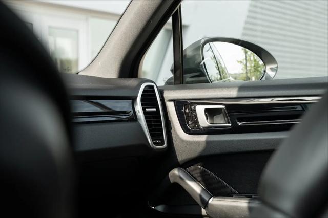 2019 Porsche Cayenne S