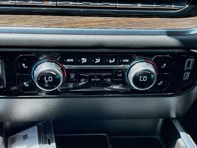 2024 GMC Sierra 1500 4WD Crew Cab Short Box Elevation with 3SB