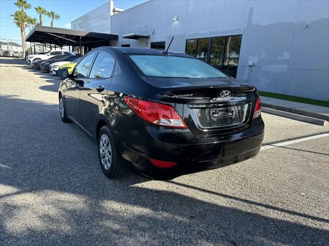 2016 Hyundai Accent SE