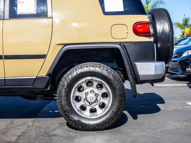 2012 Toyota FJ Cruiser Base