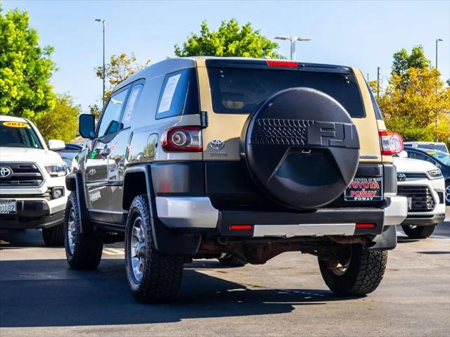 2012 Toyota FJ Cruiser Base
