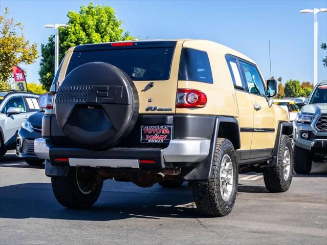2012 Toyota FJ Cruiser Base