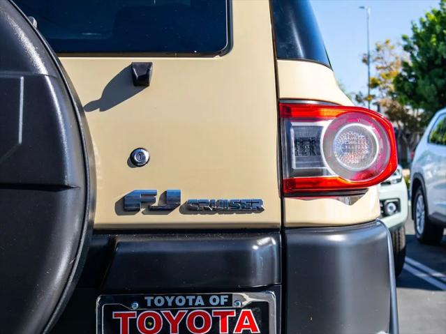 2012 Toyota FJ Cruiser Base