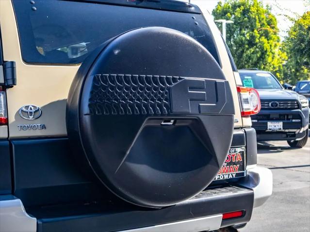 2012 Toyota FJ Cruiser Base