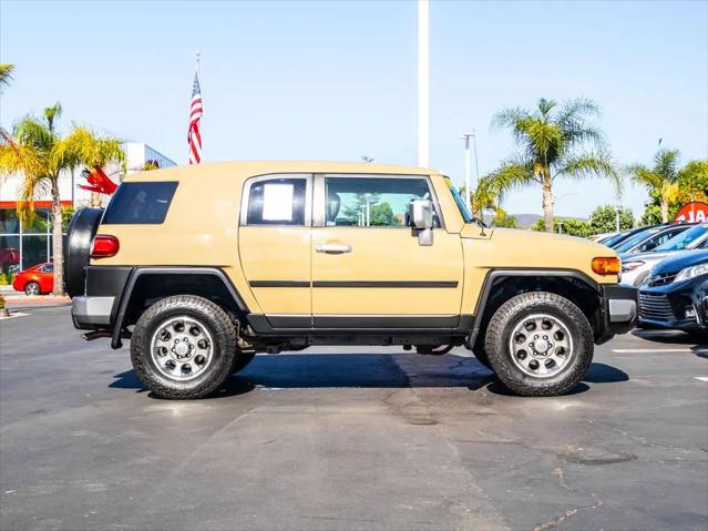 2012 Toyota FJ Cruiser Base