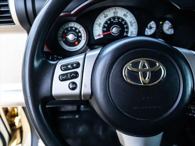 2012 Toyota FJ Cruiser Base