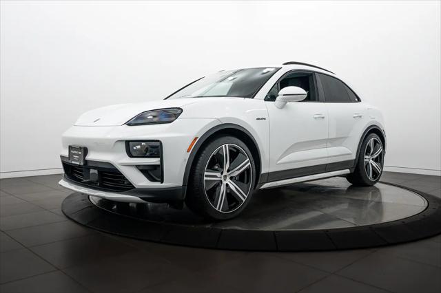 2025 Porsche Macan Electric Turbo for sale in Highland Park, IL