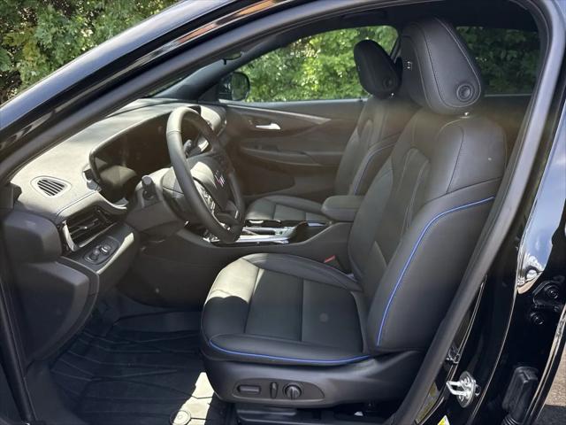 2026 Buick NV Sport Touring FWD
