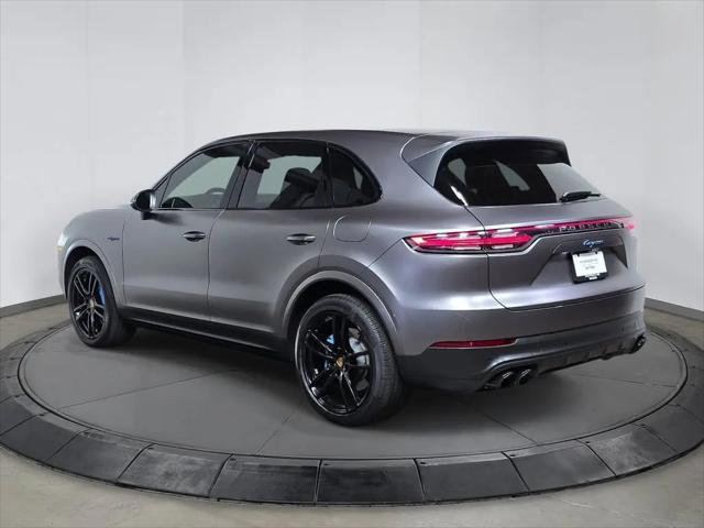 2022 Porsche Cayenne E-Hybrid Platinum Edition