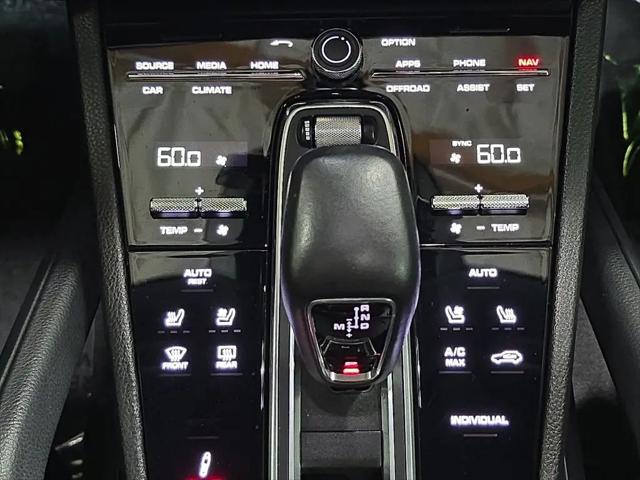 2022 Porsche Cayenne E-Hybrid Platinum Edition