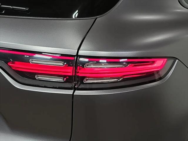 2022 Porsche Cayenne E-Hybrid Platinum Edition