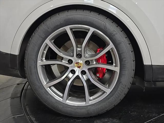2024 Porsche Cayenne S