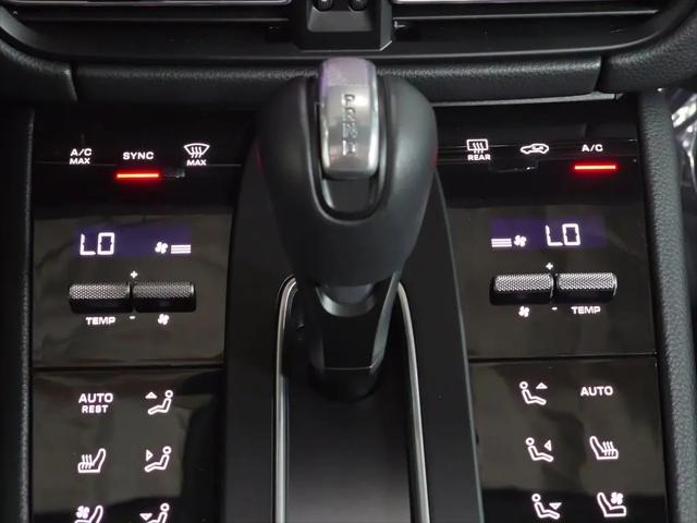 2025 Porsche Macan Macan