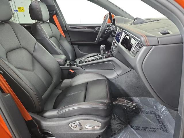 2025 Porsche Macan Macan