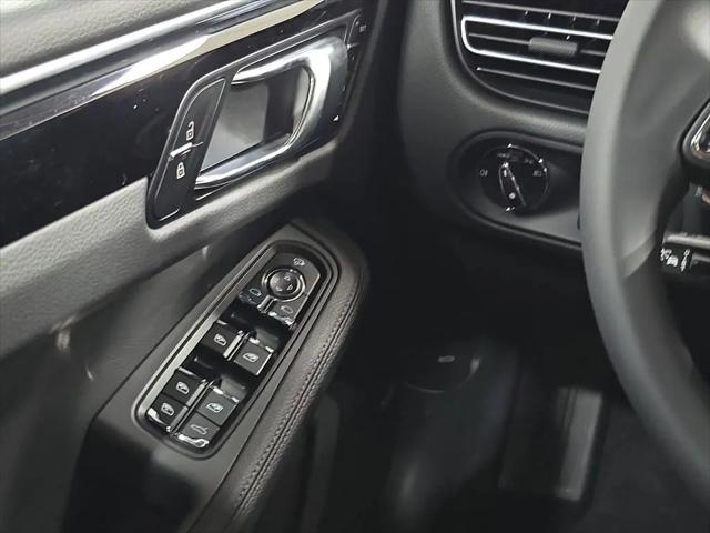 2025 Porsche Macan Macan