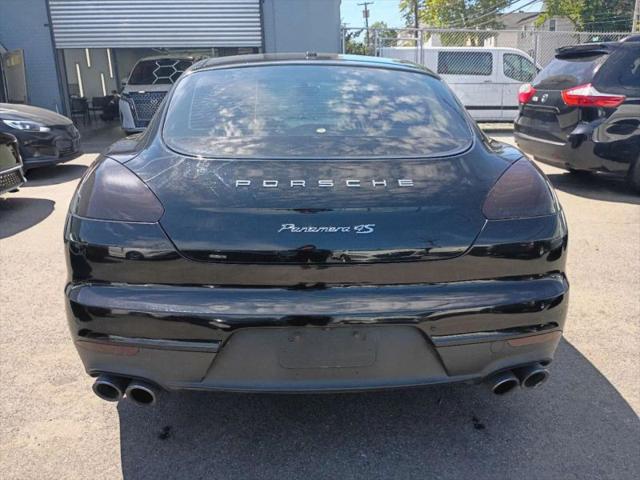 2016 Porsche Panamera 4S