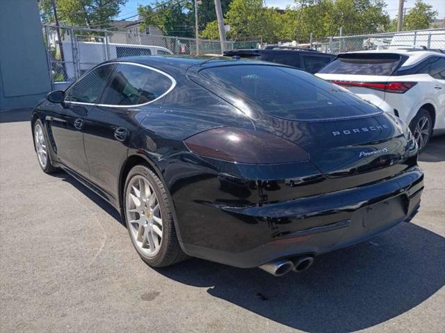 2016 Porsche Panamera 4S