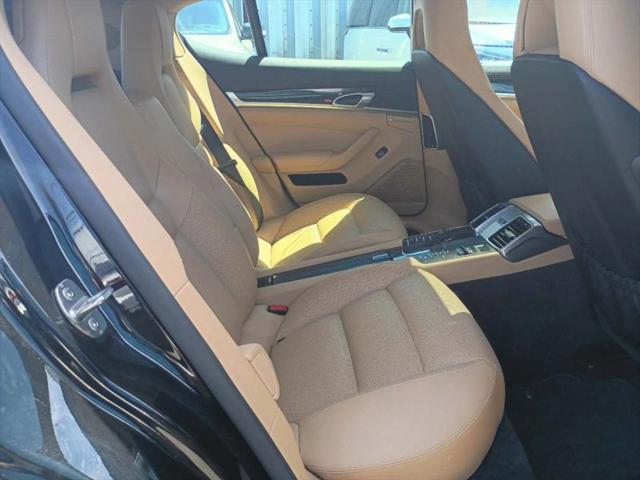 2016 Porsche Panamera 4S