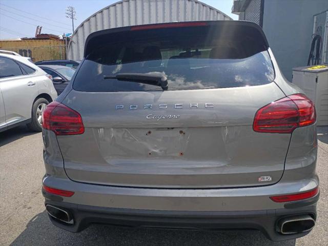 2016 Porsche Cayenne Base