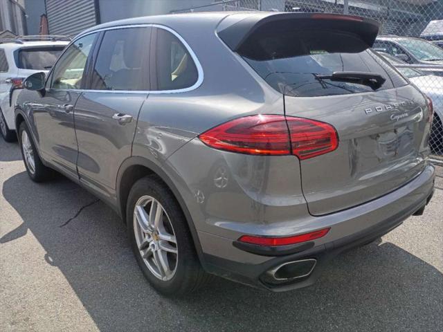 2016 Porsche Cayenne Base