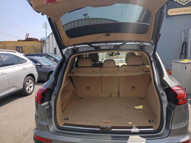 2016 Porsche Cayenne Base