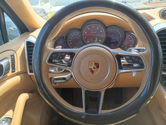 2016 Porsche Cayenne Base