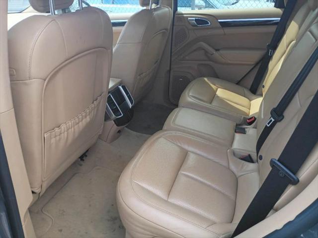 2016 Porsche Cayenne Base