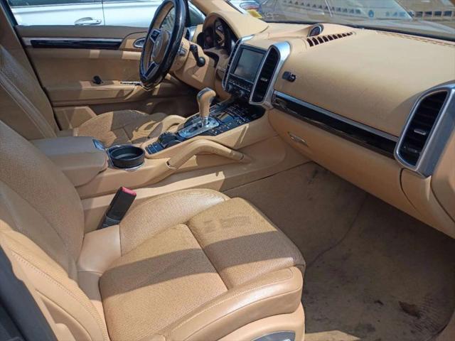 2016 Porsche Cayenne Base