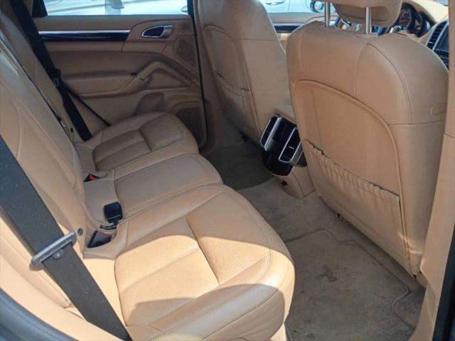 2016 Porsche Cayenne Base