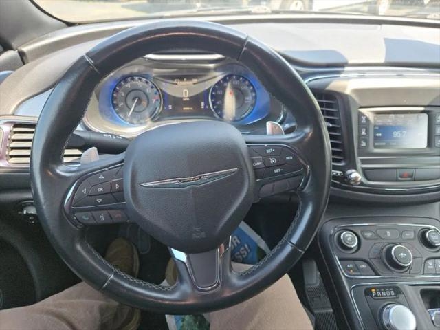2016 Chrysler 200 S