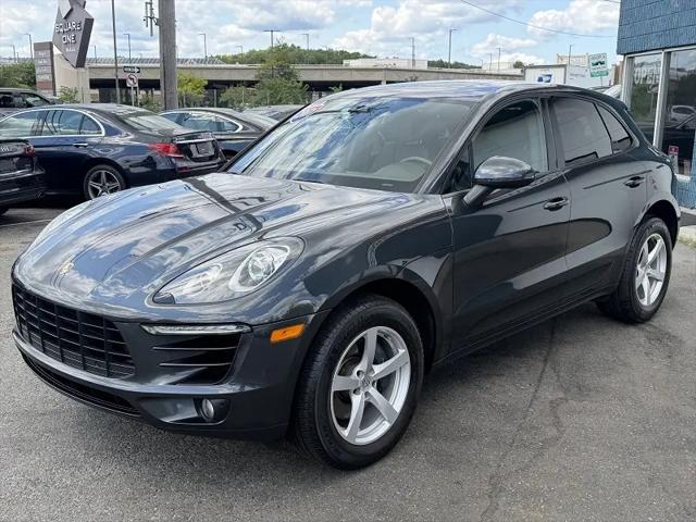 2017 Porsche Macan Macan