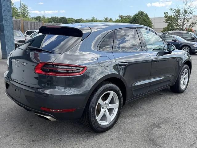 2017 Porsche Macan Macan