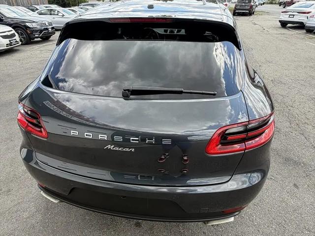 2017 Porsche Macan Macan