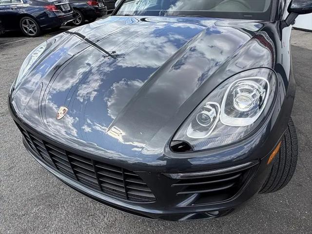 2017 Porsche Macan Macan