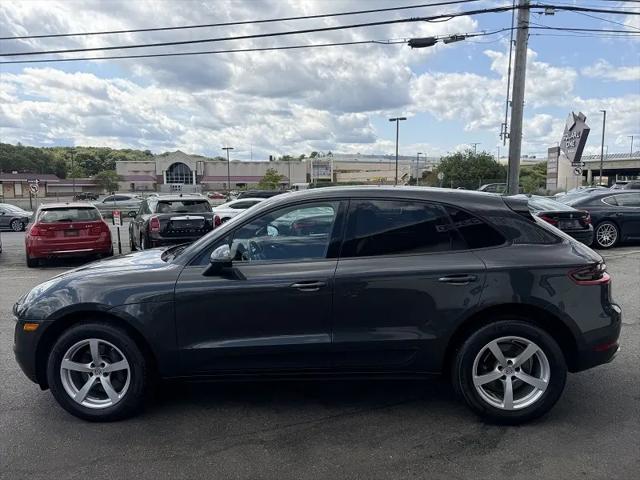 2017 Porsche Macan Macan